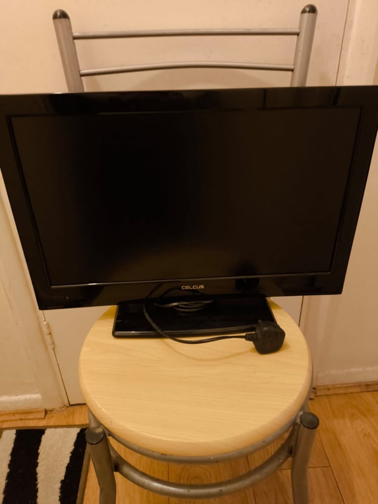 Celcus 22" LED tv with built-in DVD player