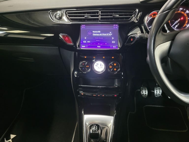 DS AUTOMOBILES DS 3 1.6 BlueHDi Elegance 2017