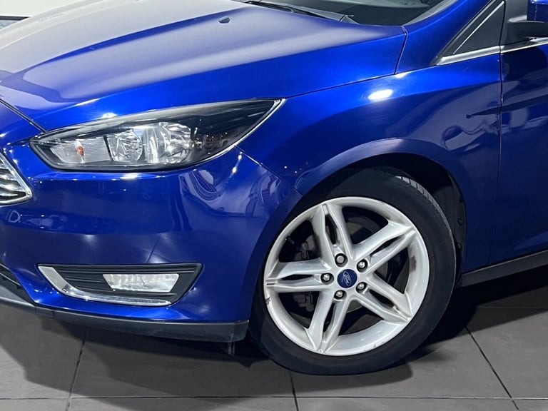 2016 Ford Focus 1.0 EcoBoost 125 Titanium 5dr HATCHBACK PETROL Manual
