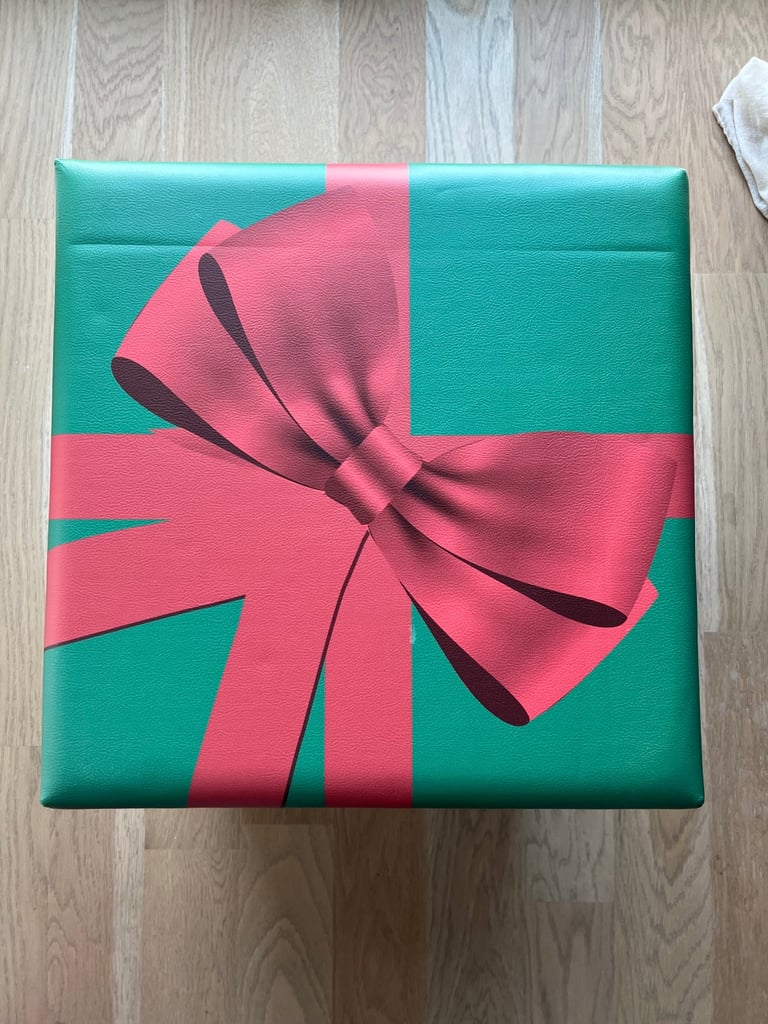 Christmas Tree (6ft), Decorations & storage - brand new never used RRP £200