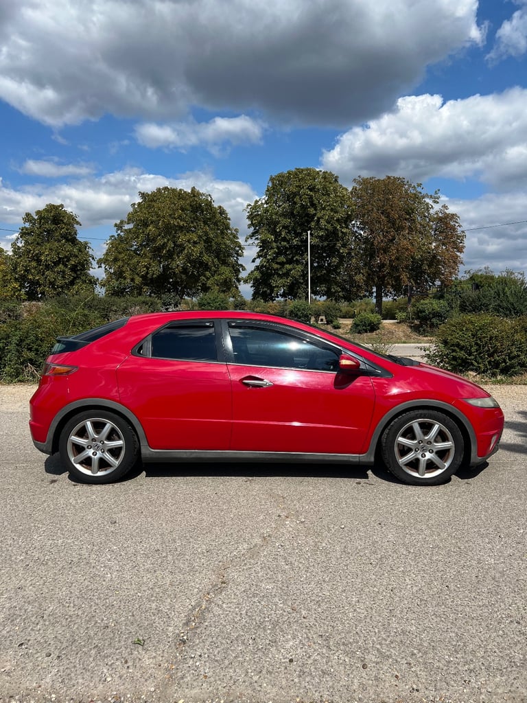 ULEZ Free Honda Civic EX Auto – Great Spec, £1,800