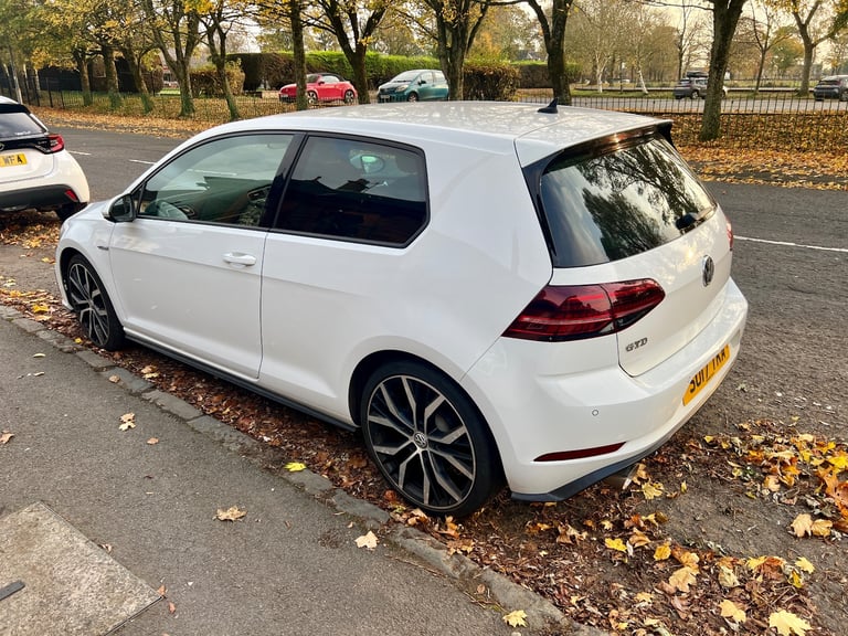 Volkswagen, GOLF GTD, Hatchback, 2017, Manual, 1968 (cc), 3 doors