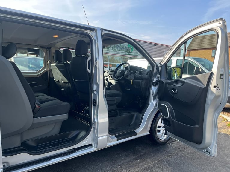 Vauxhall Vivaro 1.6 CDTi 2900 Sportive 6 Seat LWB Crew Van  DIESEL 2015/15