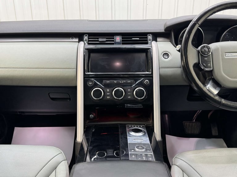 2017 Land Rover Discovery 3.0 Discovery Luxury HSE TD6 Auto 4WD 5dr SUV Diesel Automatic