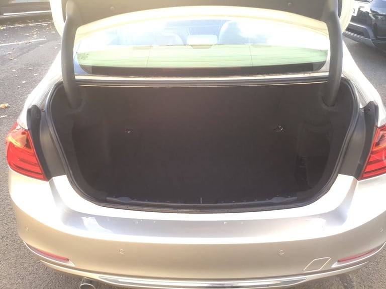 2013 BMW 3 Series 320d Luxury 4dr Step Auto SALOON Diesel Automatic