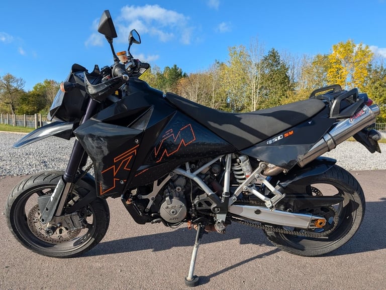 2005 KTM 950 SUPERMOTO