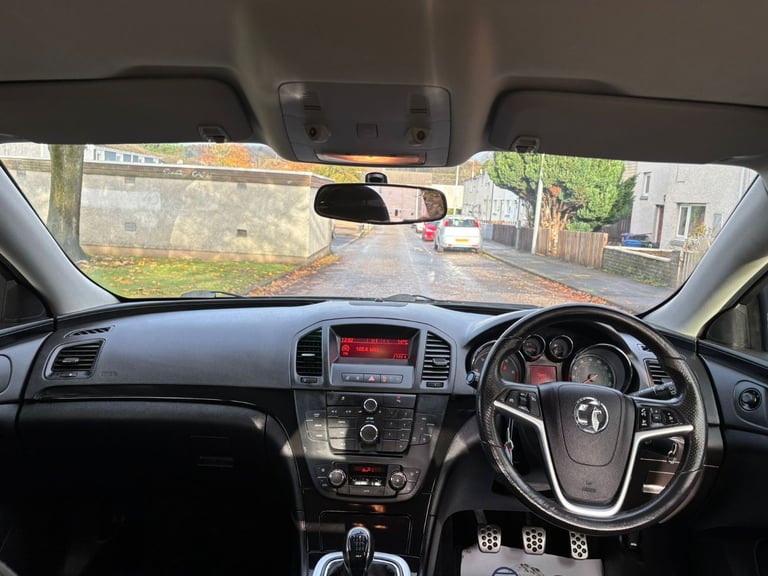 Vauxhall, INSIGNIA, Hatchback, 2010, Manual, 1956 (cc), 5 doors