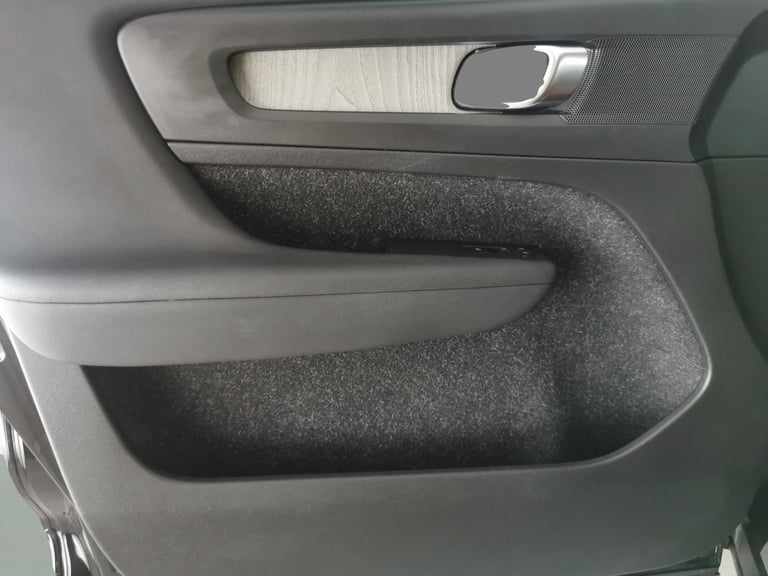 2020 Volvo XC40 1.5 T3 Inscription SUV 5dr Petrol Manual Euro 6 (s/s) (163 ps) - SENSUS SAT Suv P...