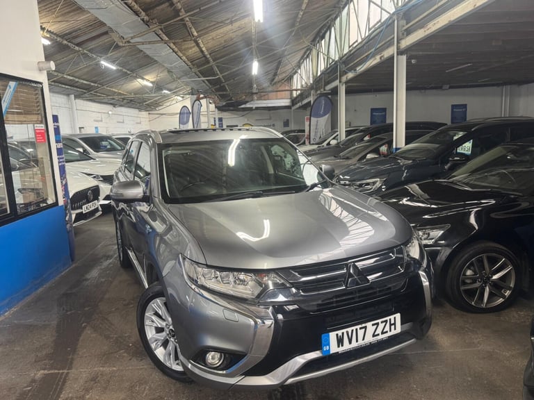 2017 Mitsubishi Outlander 2.0h 12kWh 4h SUV 5dr Petrol Plug-in Hybrid CVT 4WD Euro 6 (s/s) (200 p...