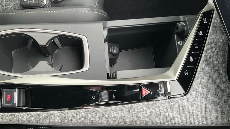 2025 Peugeot 3008 1.2 Hybrid 136 Allure 5dr e-DSC6 Petrol Estate Estate Petrol Automatic