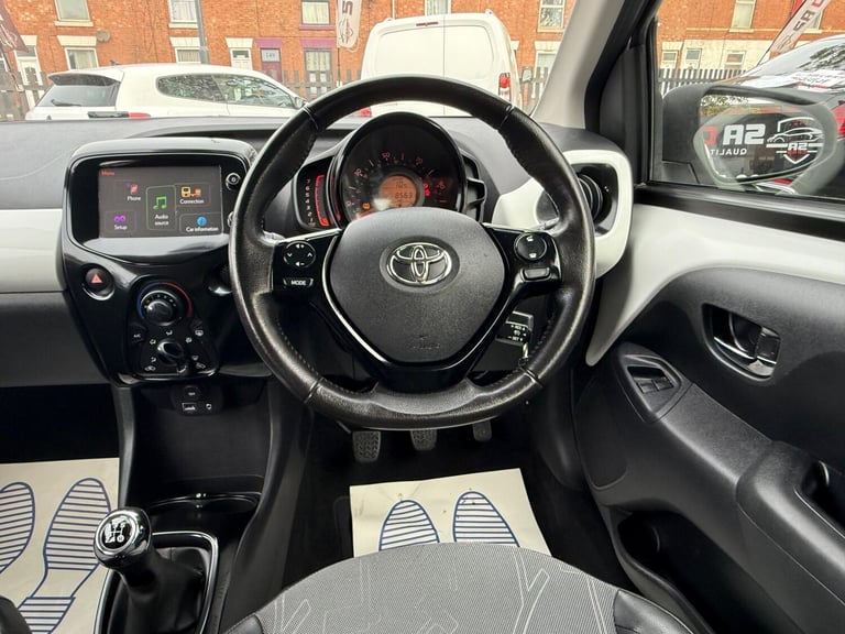 2015 Toyota AYGO 1.0 VVT-i x-pression x-wave 5dr Petrol Manual Euro 5 Euro 5 (68 ps) HATCHBACK Pe...