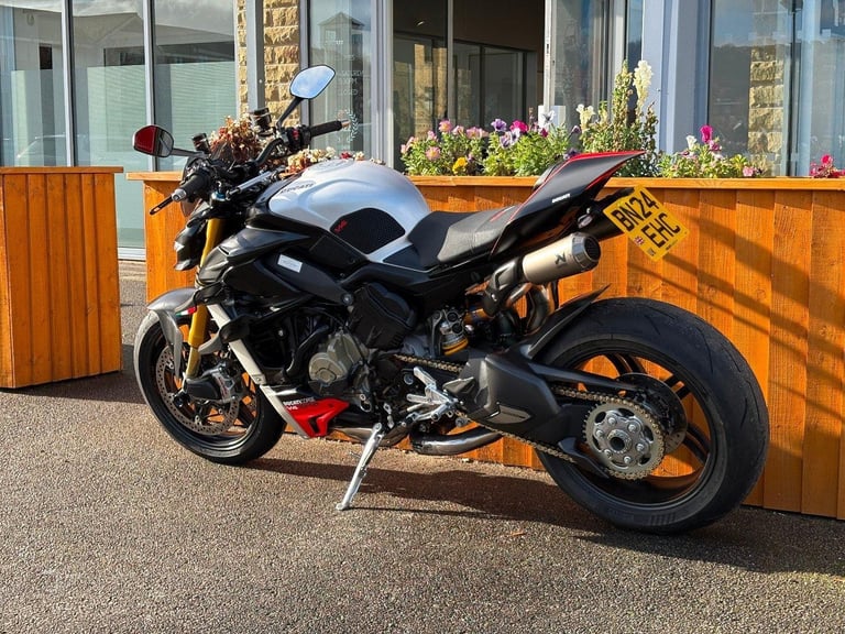 2024 Ducati Streetfighter SP2