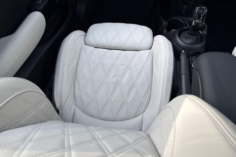 2022 MINI Hatch 1.5 Cooper Exclusive Hatchback 3dr Petrol Steptronic Euro 6 (s/s) (136 ps) HATCHB...