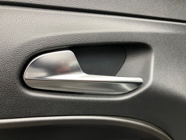 2025 Jeep Avenger Avenger 1.2 Altitude 5dr Hatchback Hatchback PETROL Manual