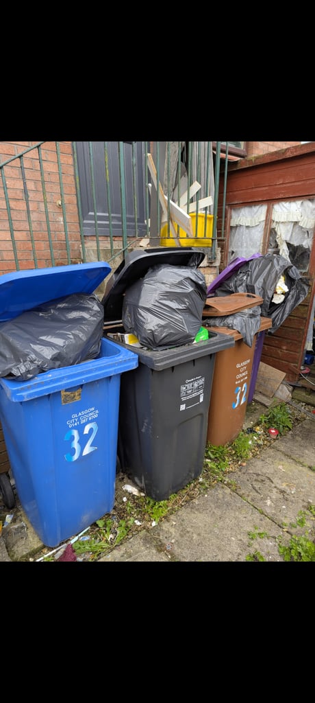 RUBBISH REMOVAL FROM £45 - BINS EMPTIED - HOUSE/GARDEN/GARAGE CLEARANCE - COUCH/MATTRESS UPLIFT