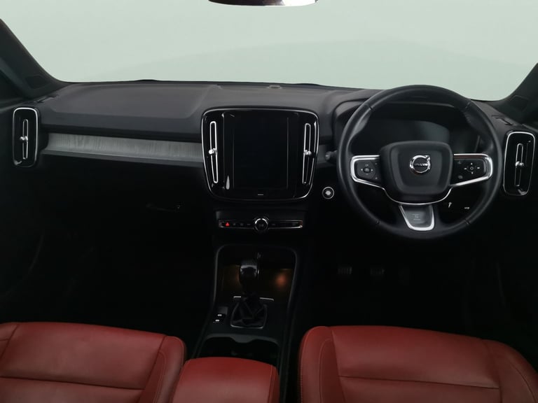 2020 Volvo XC40 1.5 T3 Inscription SUV 5dr Petrol Manual Euro 6 (s/s) (163 ps) - SENSUS SAT Suv P...
