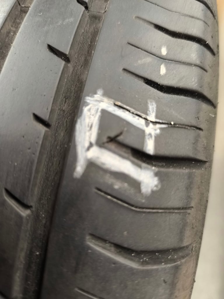 2 x Continental 195/50 R16 - Part worn