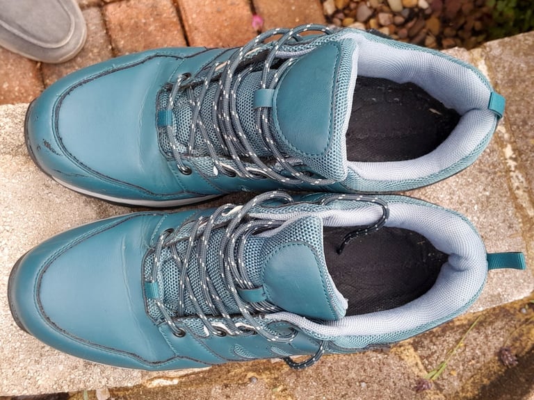 image for Men’s Hiking Boots