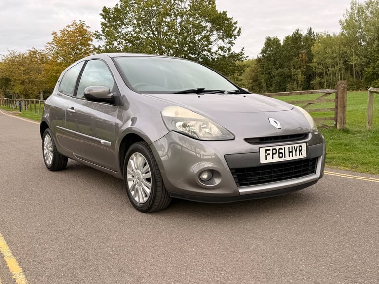 Cheap 2011 Renault Clio i music 1.2 low mileage 59,000 miles for sale in Nottingham, Nottinghamshire