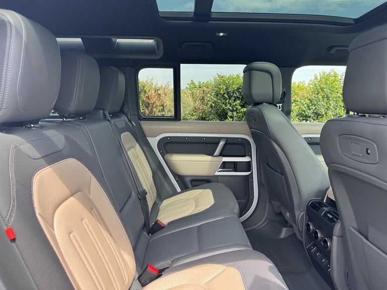 2021 Land Rover Defender 110 X-DYNAMIC HSE D300 7 SEATS WITH HAWKE CONVERSION SUV Diesel Automatic