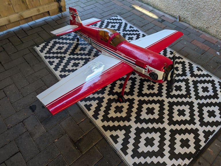 Sukohi rc plane with super tigre s2000 (maybe 2500) engine. 