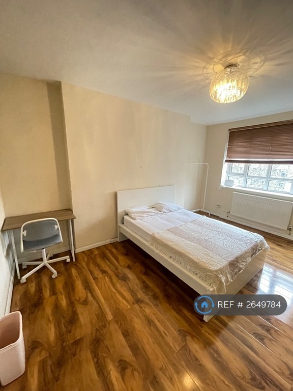 image for 1 bedroom in Lancaster Court, London, SW6 (#2649784)