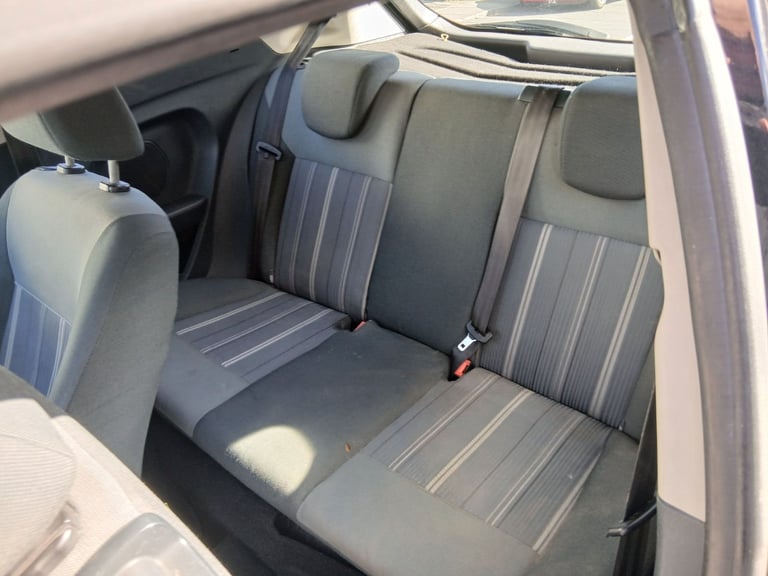 Ford fiesta 1.2 petrol manual mot till april 2026