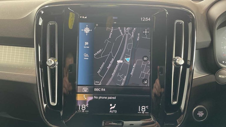 2022 Volvo XC40 Recharge Core, T4 plug-in hybrid, Electric/Petrol, Bright SUV N/A Automatic
