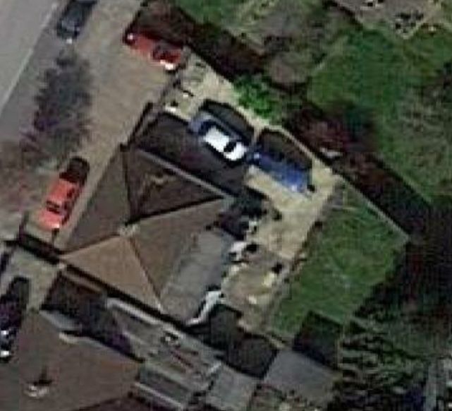 3 BED Bungalow with land for car parking/storage