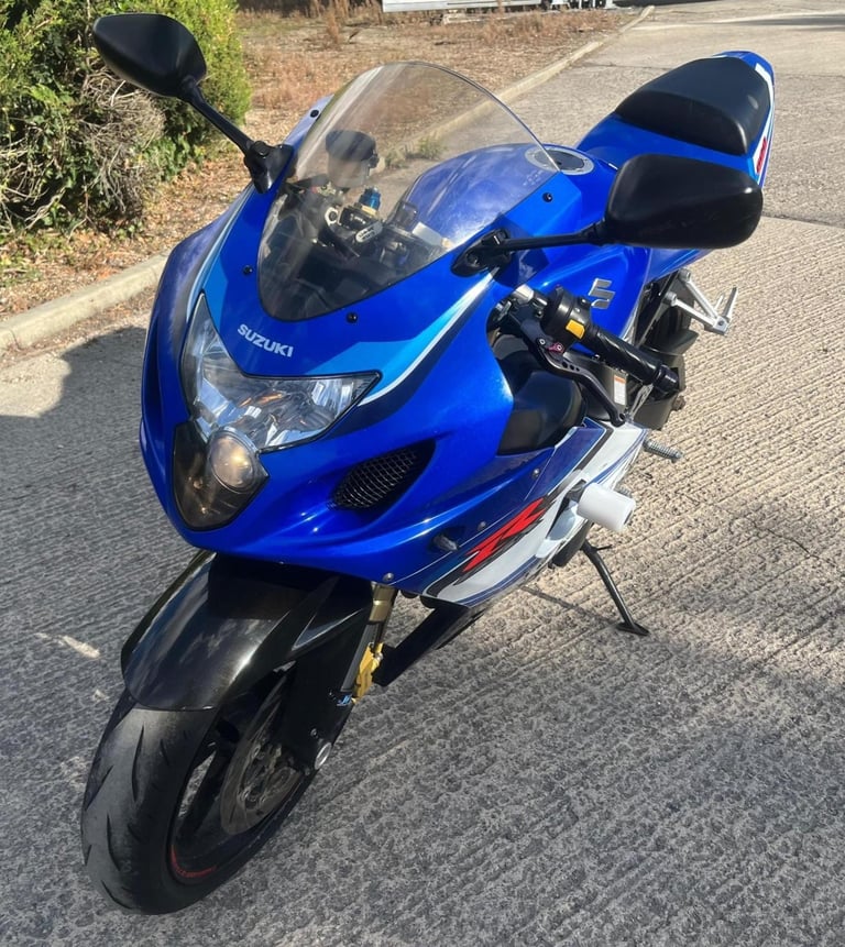 2005 05 SUZUKI GSXR 750 K5 GSXR750 BLUE  WHITE SPORTS SUPERSPORT NEW MOT