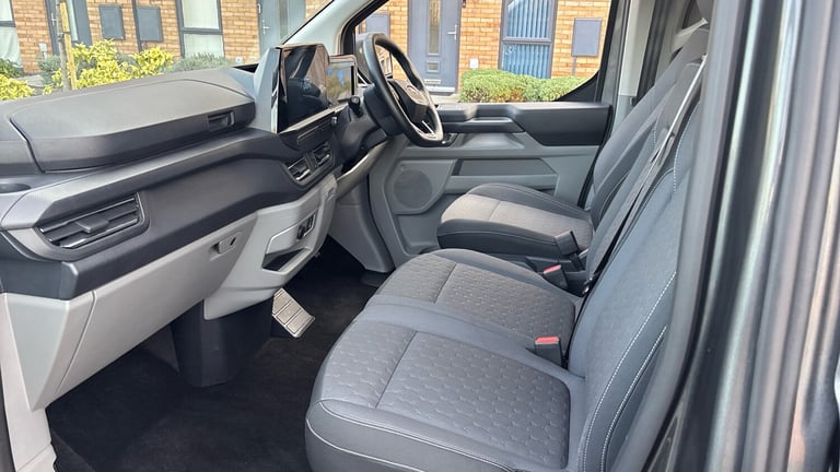 2025 Ford Transit Custom 320 L2 Diesel Fwd 2.0 EcoBlue 136ps H1 Double Cab Van Limited Auto Crew ...