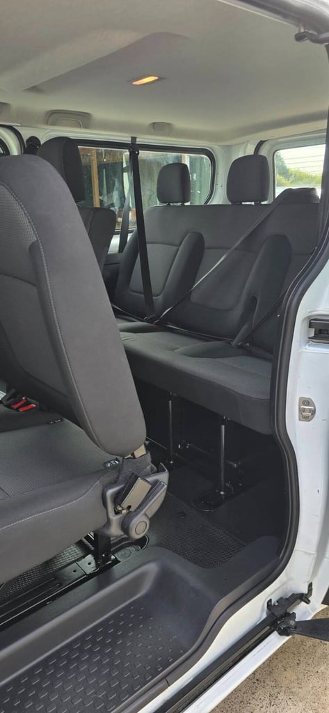 2022 Renault Trafic LL30 ENERGY dCi 145 Business 9 Seater MPV DIESEL Manual