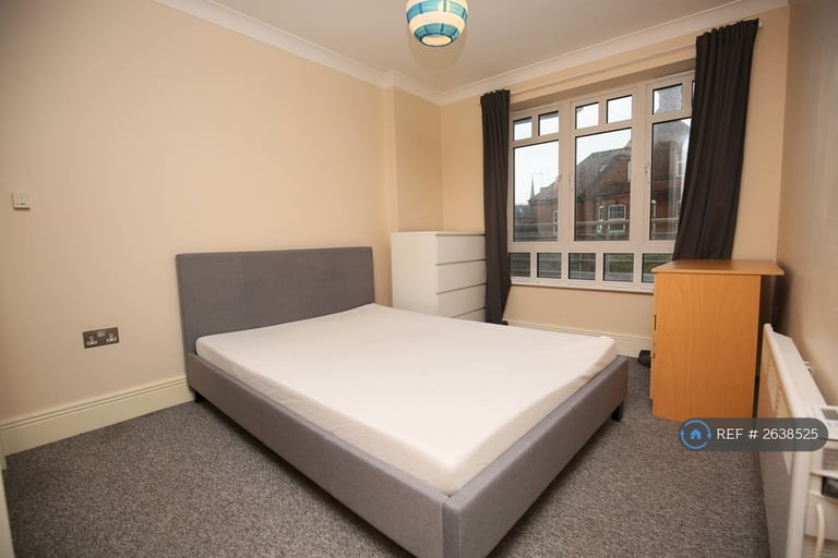 2 bedroom flat in Osbourne House, Coventry, CV1 (2 bed) (#2638525)