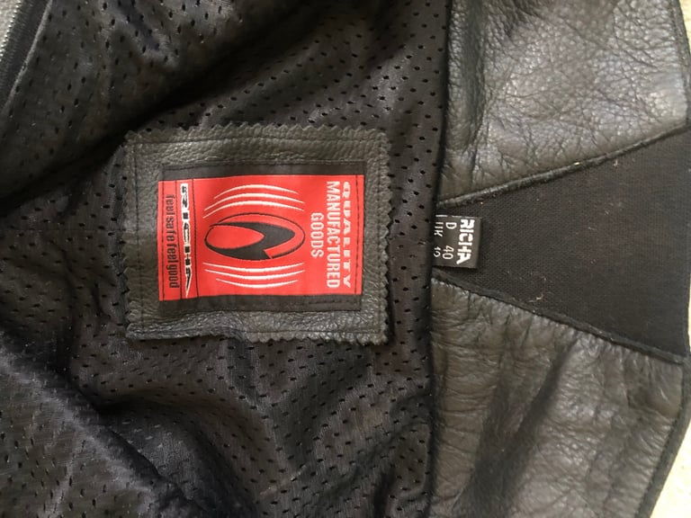 Motorbike leather jacket and trousers women’s ,brand richa worn 3 times from new