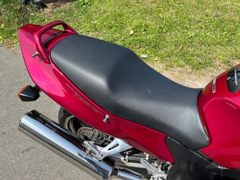 HONDA CBR1100XX-V BLACKBIRD, 1996(P), ONLY 28,061 MILES, SUPERB CONDITION, £2395