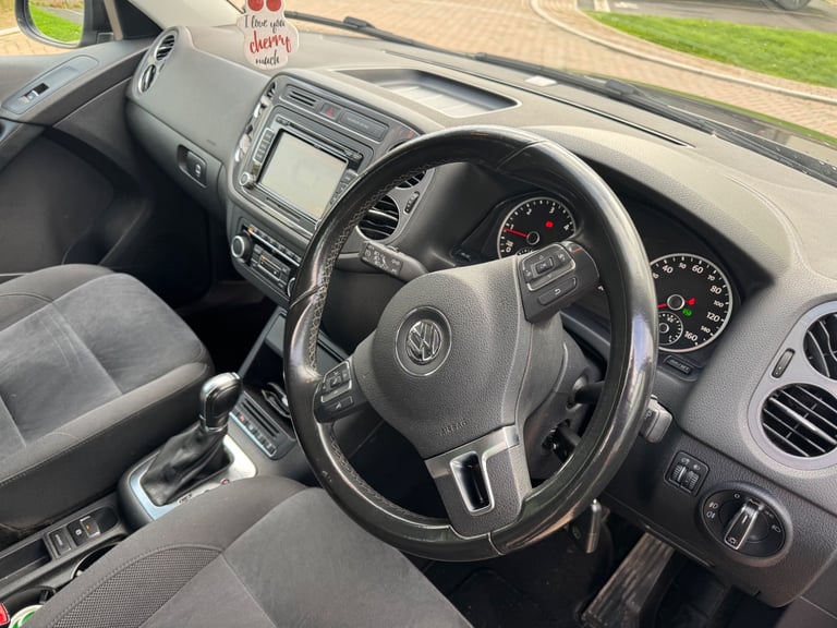 Volkswagen, TIGUAN, Estate, 2013, Semi-Auto, 1968 (cc), 5 doors