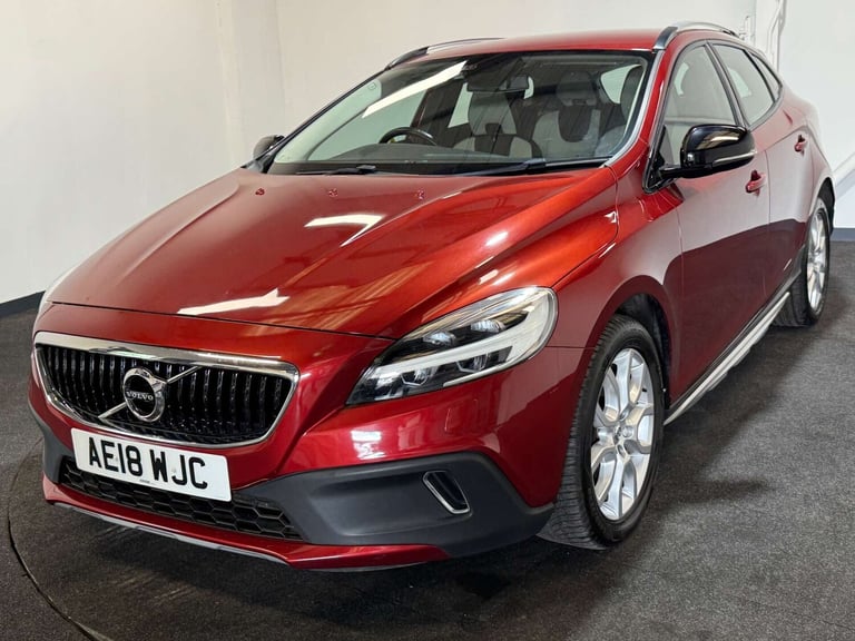 2018 Volvo V40 T3 [152] Cross Country Pro 5dr Geartronic HATCHBACK PETROL Automatic