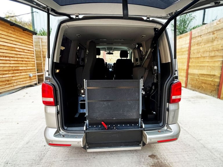 2015 Volkswagen Transporter 4 Seat Auto Driver Transfer Wheelchair Accessible Disabled Access Veh...