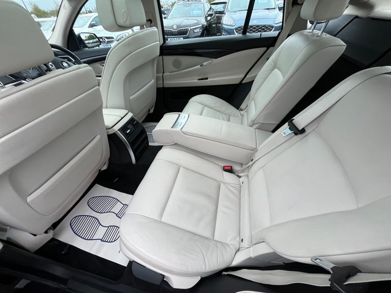 2013 BMW 5 Series 520d SE 5dr Step Auto [Business Media] HATCHBACK Diesel Automatic