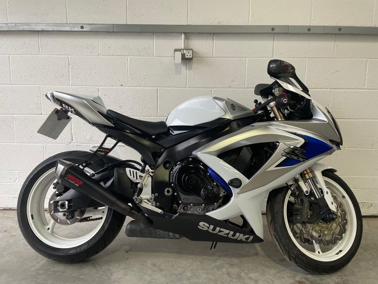 2008 - SUZUKI GSXR600 K8 - GSXR - RACE EXHAUST - USED MOTORCYCLE 