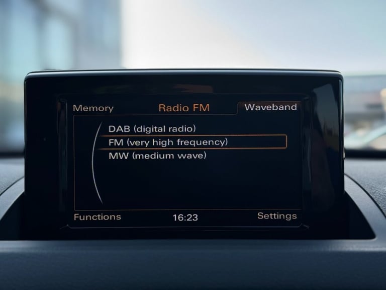 2016 Audi Q3 2.0T FSI Quattro S Line 5dr S Tronic ESTATE PETROL Automatic