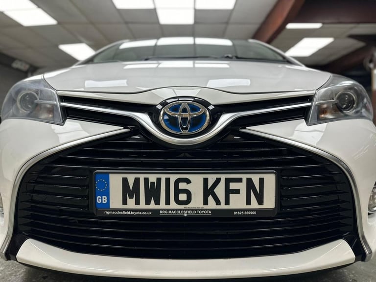2016 Toyota Yaris 1.5 Hybrid Icon 5dr CVT HATCHBACK PETROL/ELECTRIC Automatic