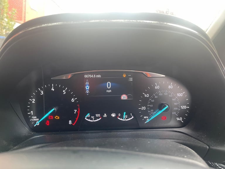 Ford, FIESTA VIGNALE, Hatchback, 2018, Damaged Salvage Repairable 2 owners,