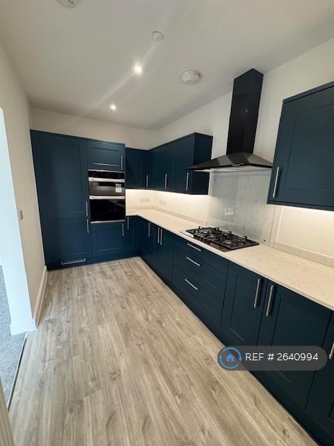 3 bedroom flat in Parkfield Road, Torquay, TQ1 (3 bed) (#2640994)