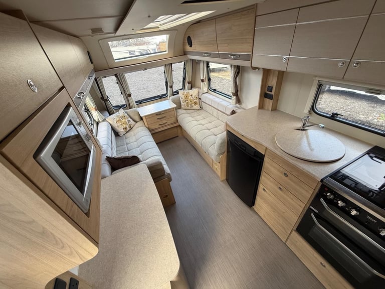 Elddis Avante 482 482 GTS 2016