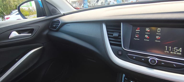2020 Vauxhall Grandland X 1.2L SE Premium T SUV 5dr Petrol Manual Euro 6 (128 bhp) SUV Petrol Manual