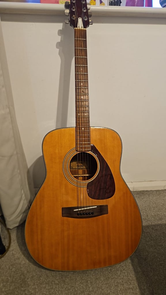 image for Yamaha Fg-200