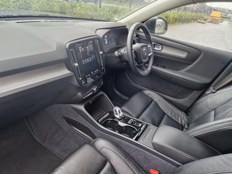 2022 Volvo XC40 2.0 B4 MHEV Inscription Pro SUV 5dr Petrol Hybrid DCT Auto AWD Euro 6 (s/s) ESTAT...