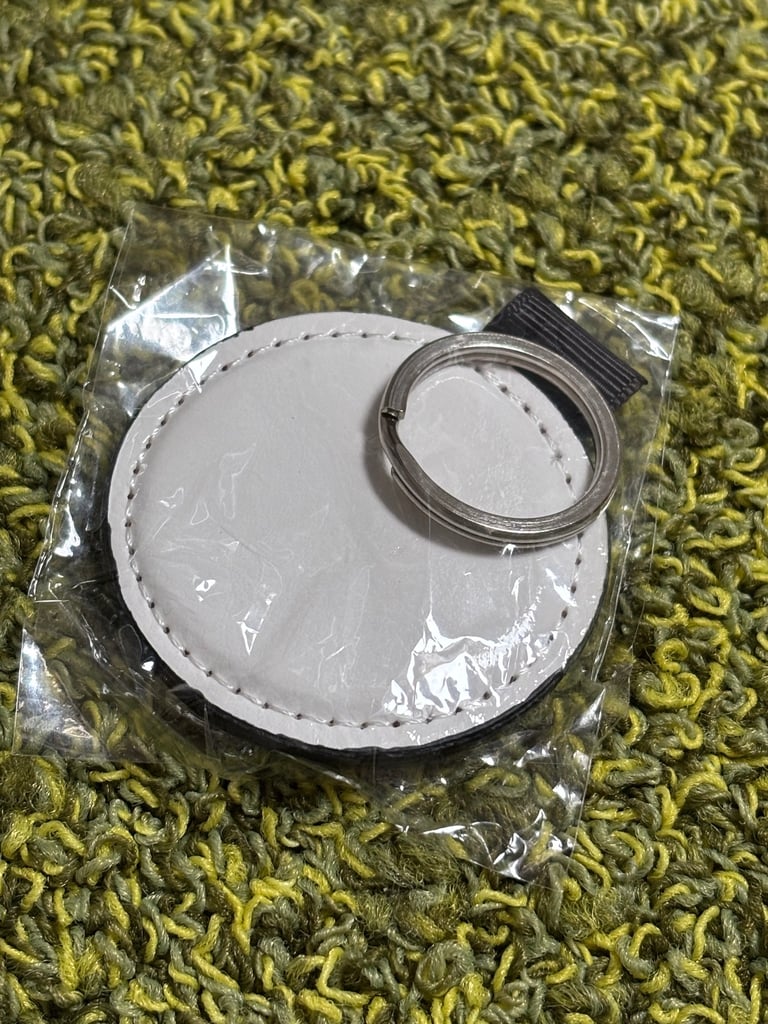 Sublimation blanks - round key fobs.