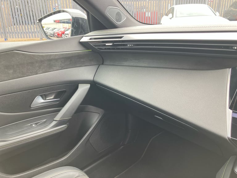 2024 Peugeot 308 115kW GT 54kWh 5dr Auto Hatchback Electric Automatic